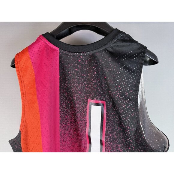 Mitchell & Ness Miami Heat No.1 Chris Bosh 2011-2012 Gradient HWC Jersey Size XL - Picture 9 of 12